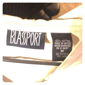 Rain coat/ windbreaker